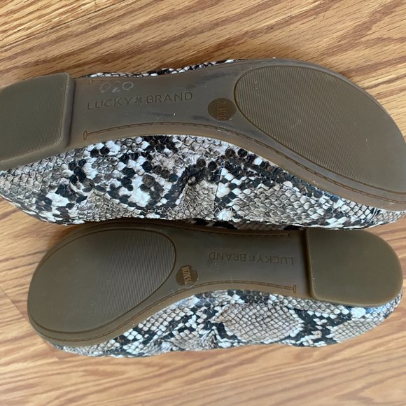 NEW Lucky Brand Erin Snakeskin Ballet Flats Round - Picture 6 of 10